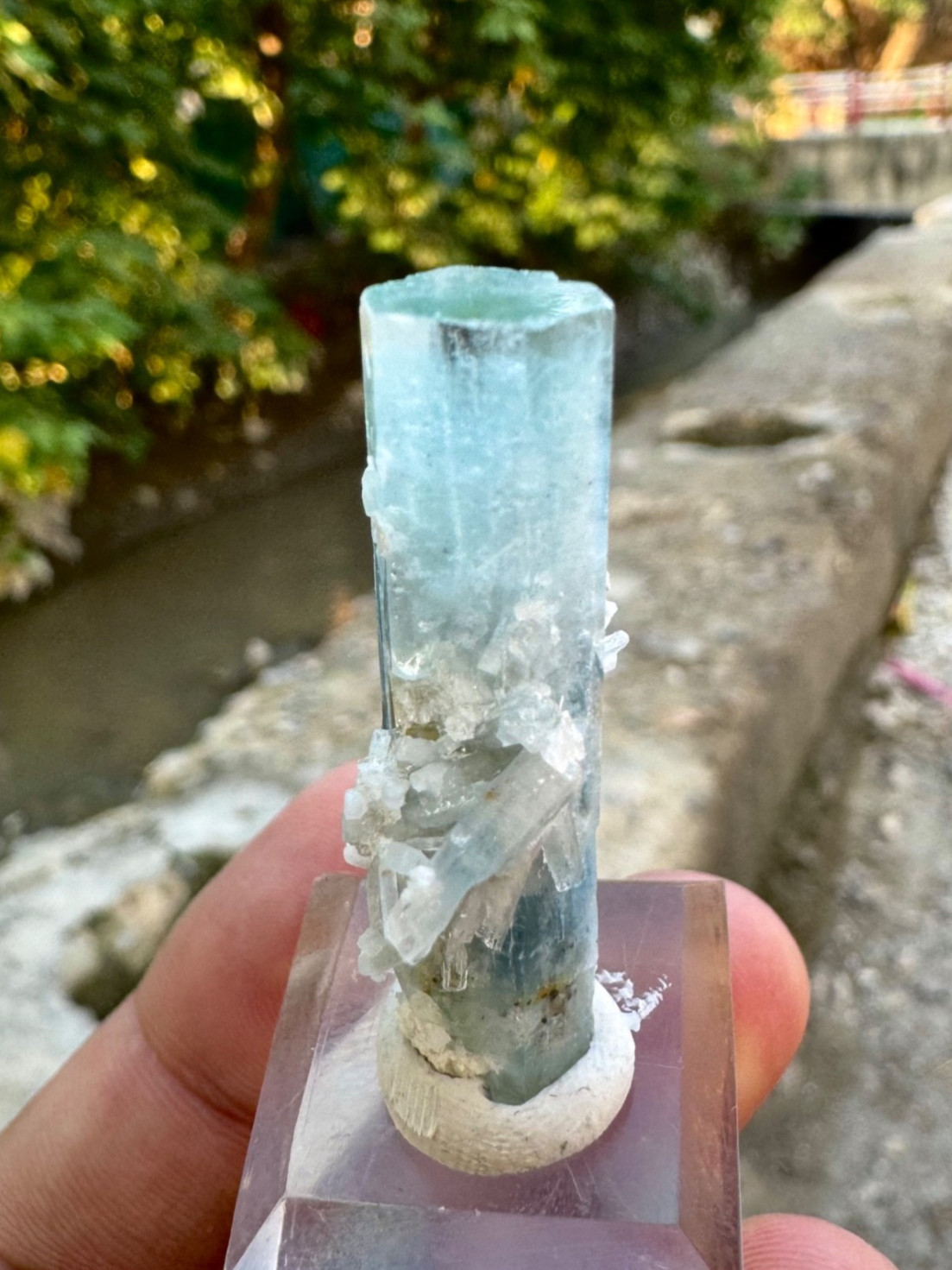 Natural Sky Blue Terminated Aquamarine Crystal , 33 Carats @ Minerals