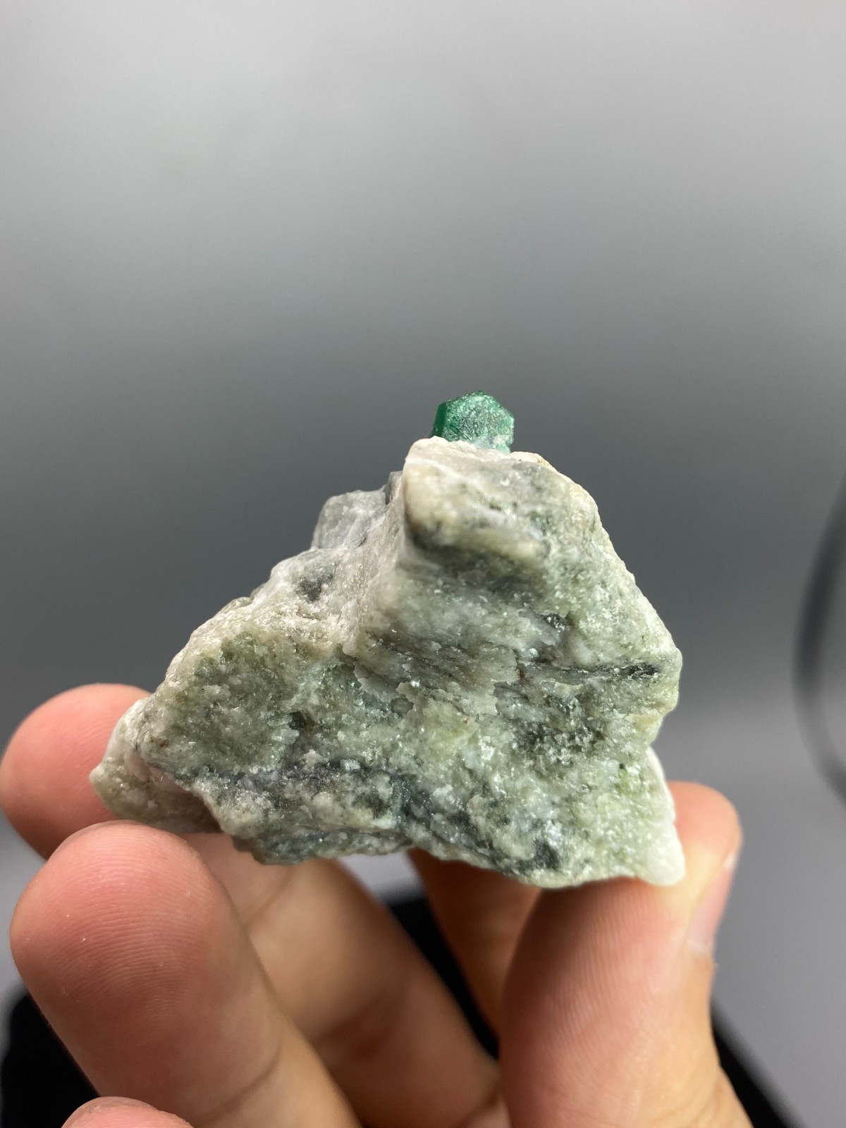 71.4g Natural Emerald Crystal Specimen on Matrix 42.5x54x36mm Swat Pakistan