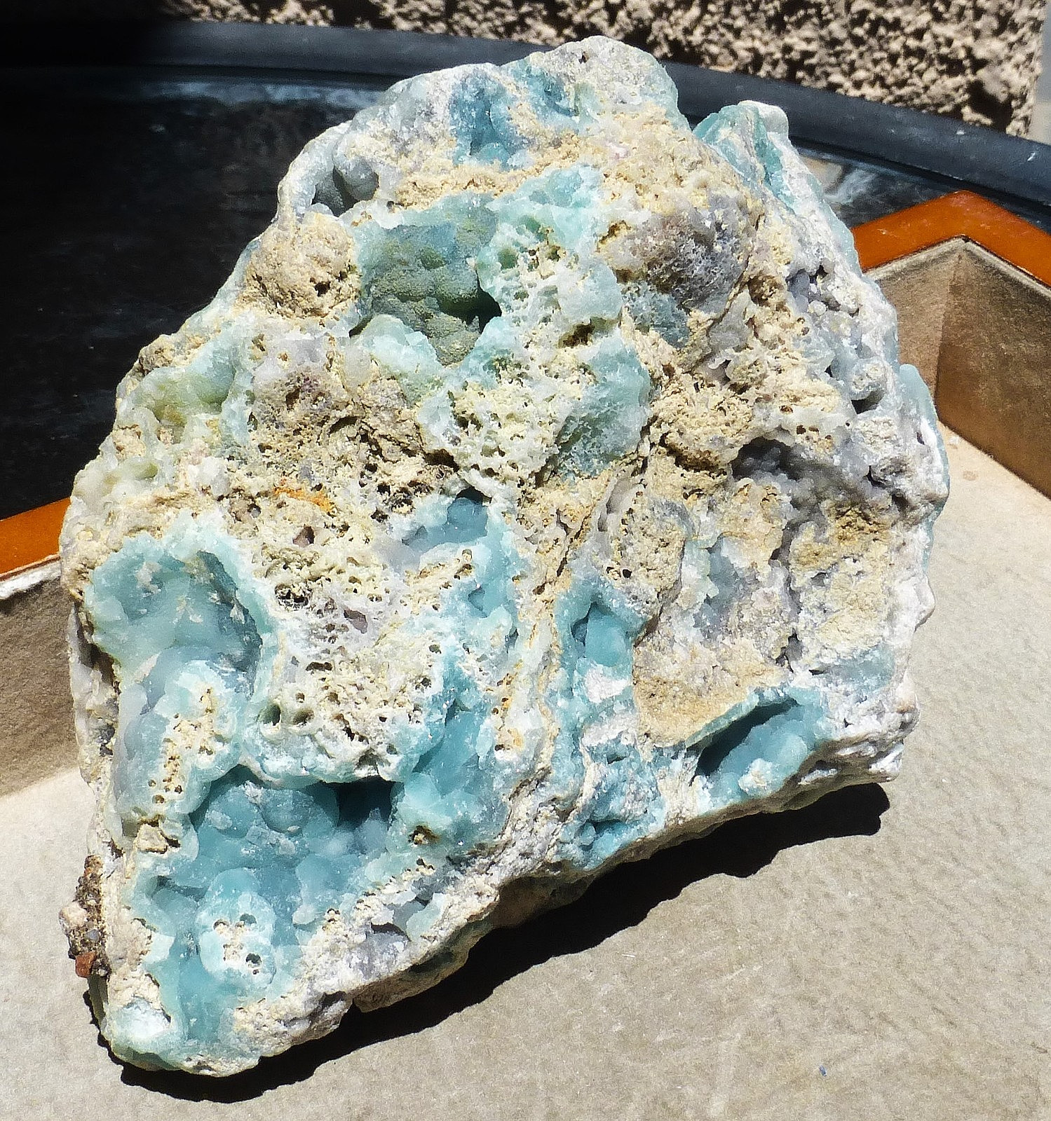 LARGE green Smithsonite cabinet specimen from El Refugio Mine Mexico 525 grams