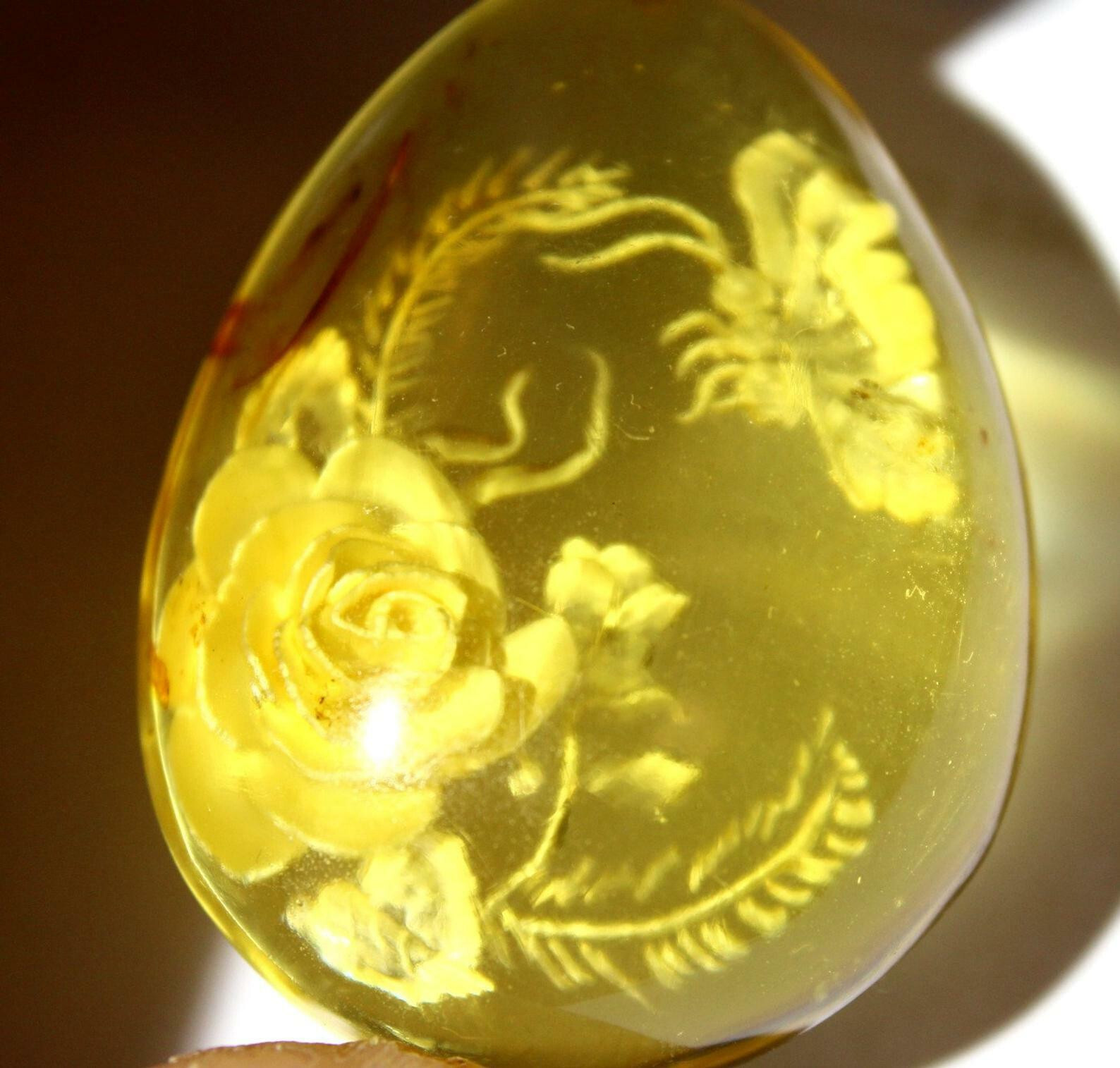 Impressive 3D Hand Carved Natural Clear Yellow Amber Carving Rose with Butterfly