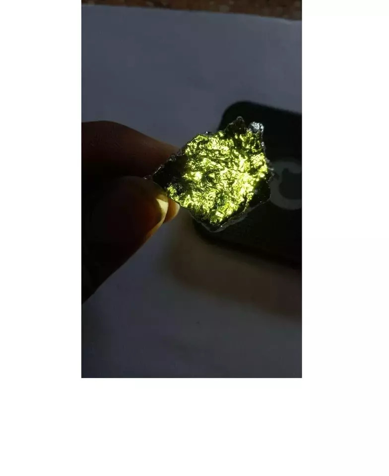 Certified Moldavite Stone Pendant for Men and Women (Green) 80 Carat Plus