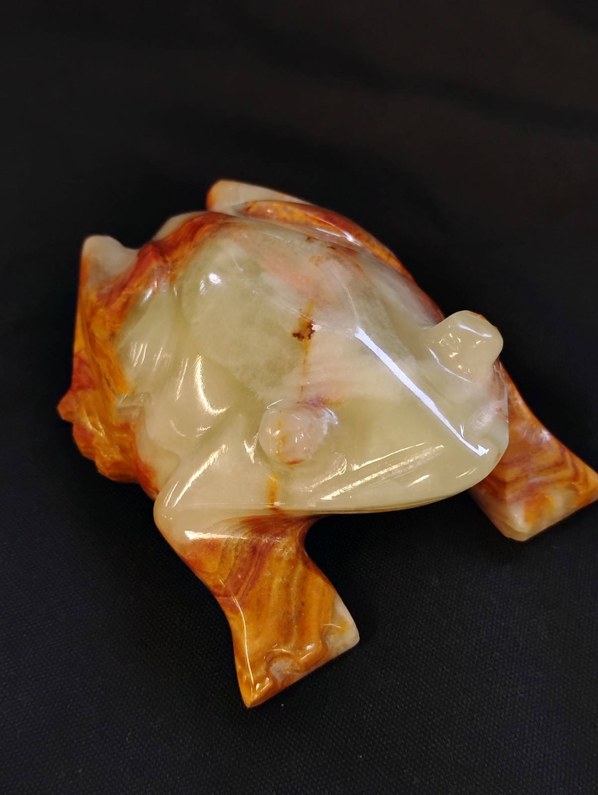 Light Greenish White And Orange Brown Onyx Medium Big Frog!