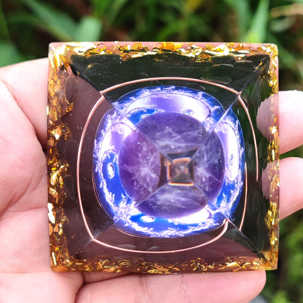 US 1 Pack Orgonite Pyramid Amethyst Peridot Healing Crystal Energy Orgone EMF