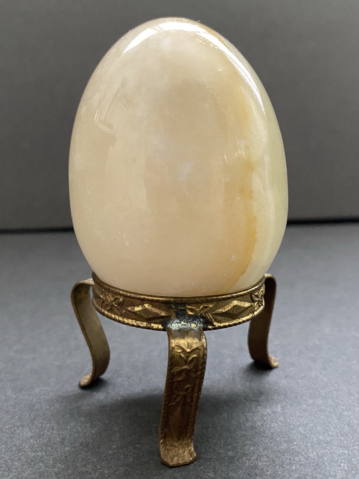 Natural Onyx Stone Egg With Stand Hand Polished Banded Agate Calcite Crystal