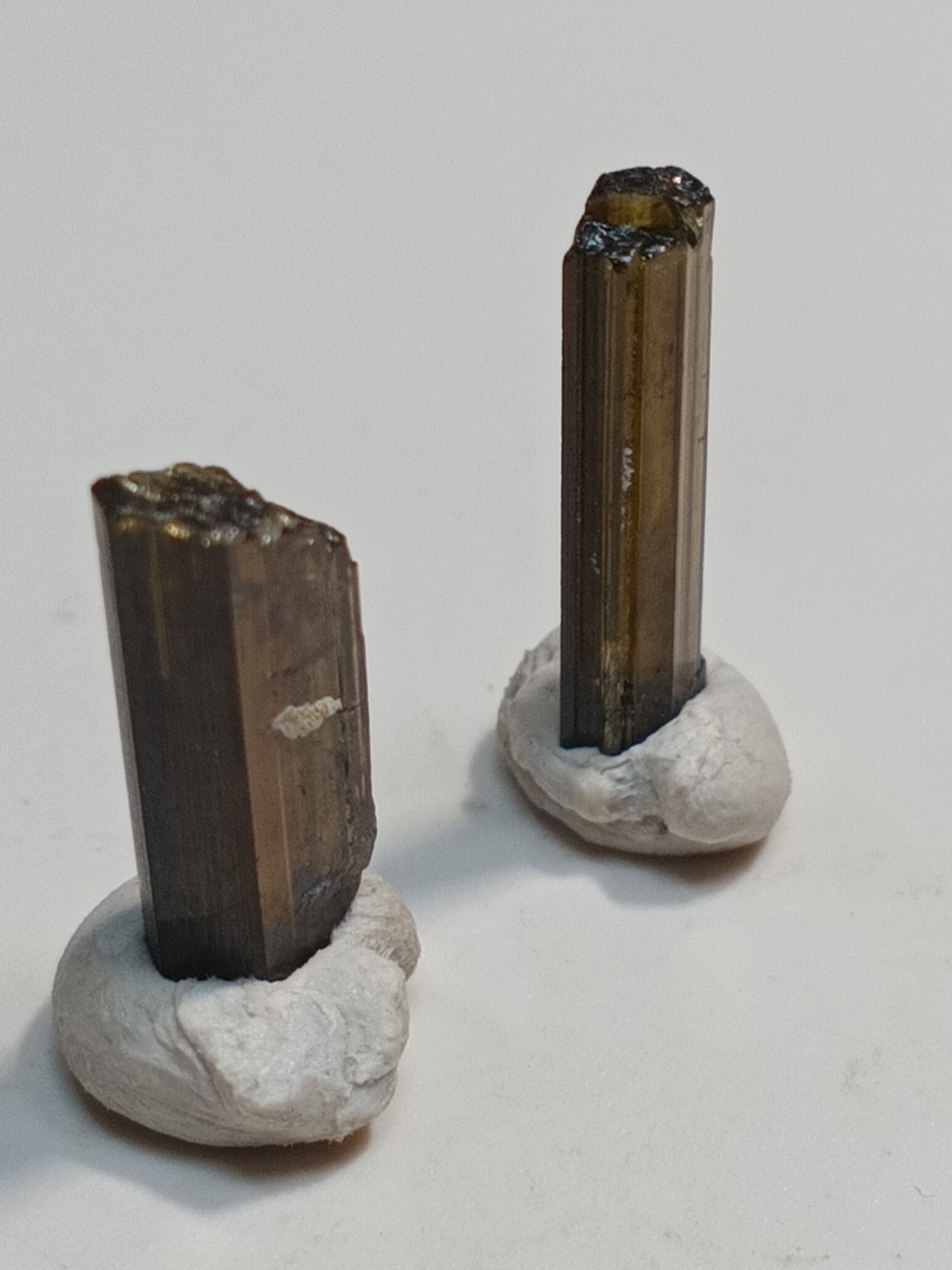 Green Natural Epidote Mineral X24