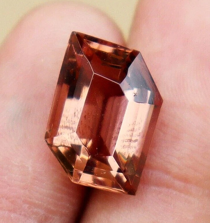Fancy Cut Natural Alexandrite Loose Gemstone Certified Color Changing 8-10 Ct
