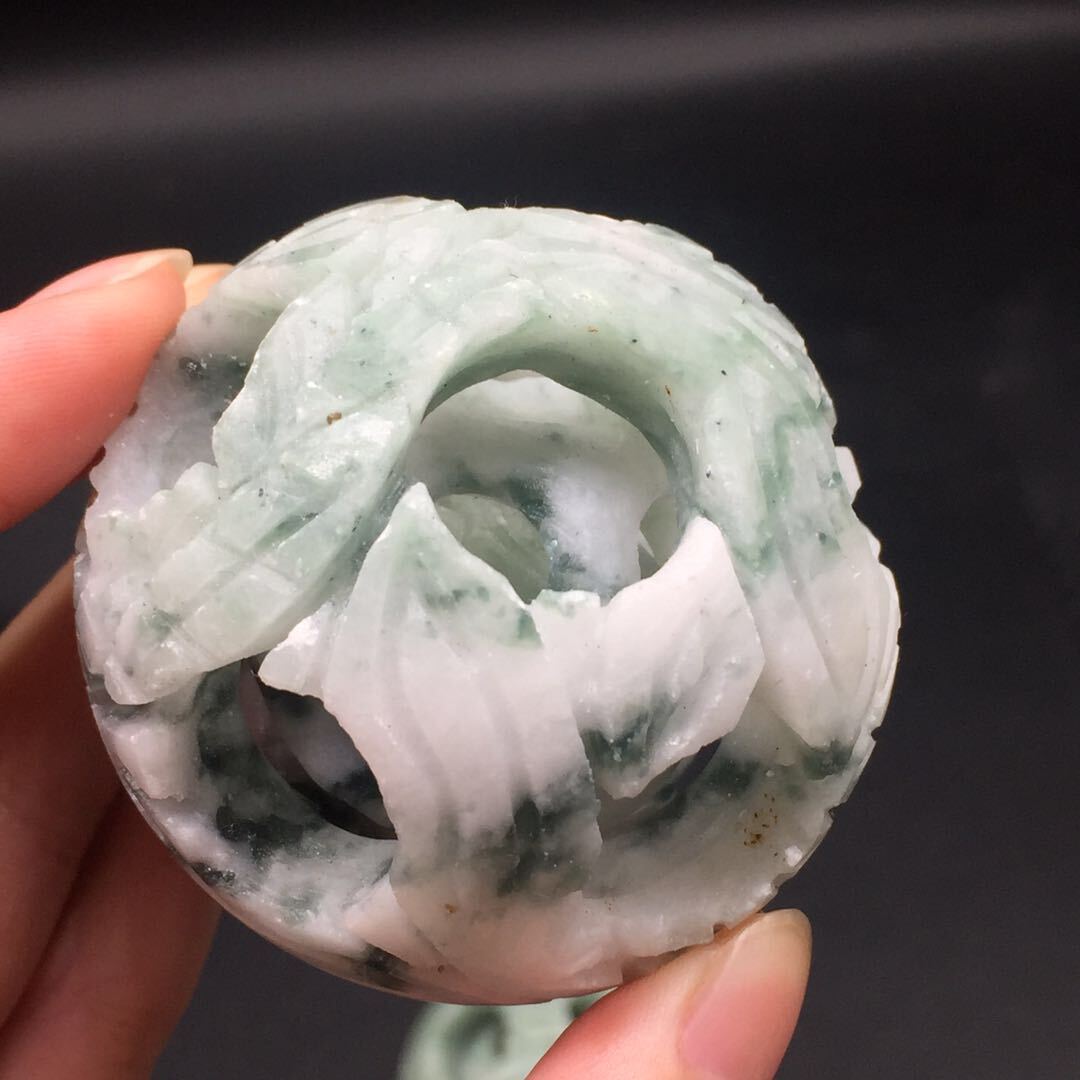 Natuaral XIU Jade Quartz Sphere Crystal Exquisite Ball Magic Healing Decorat 1Pc