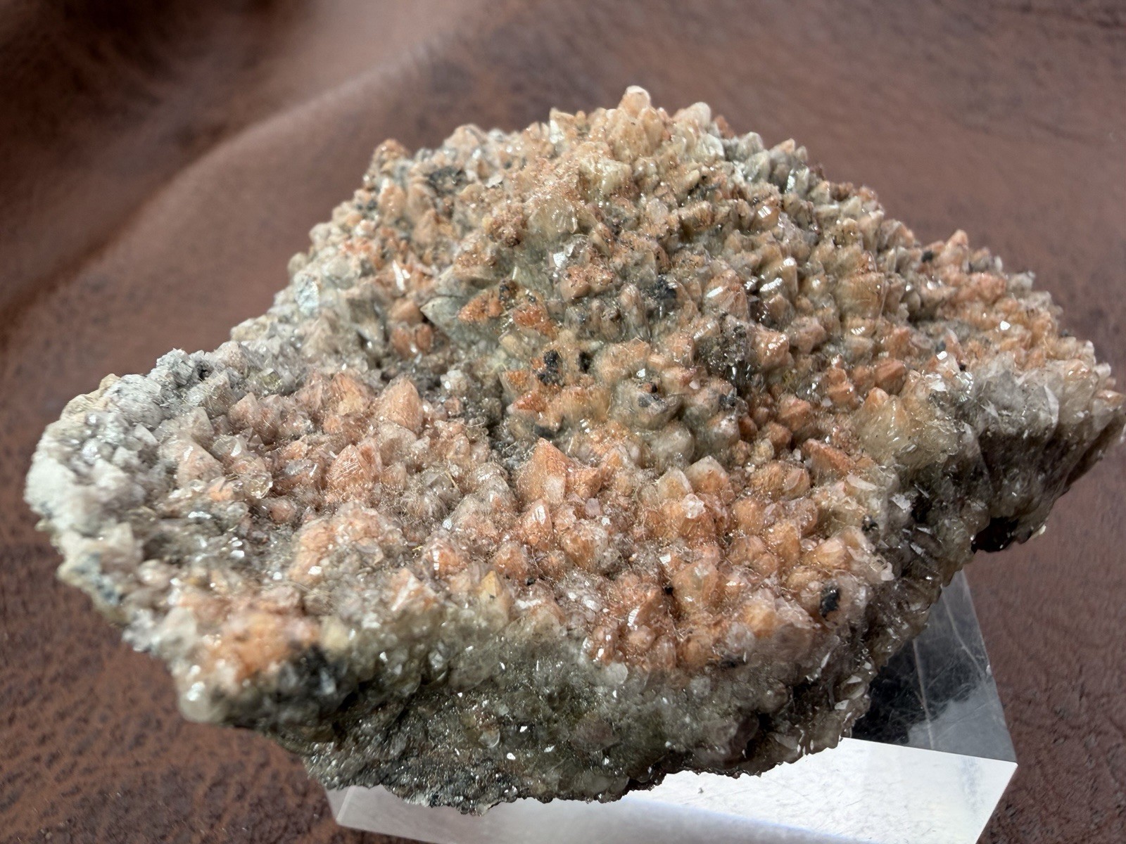 Fluorescent Dogtooth Calcite from Tres Marias Mine, Santa Eulalia, Mex. 120 g.