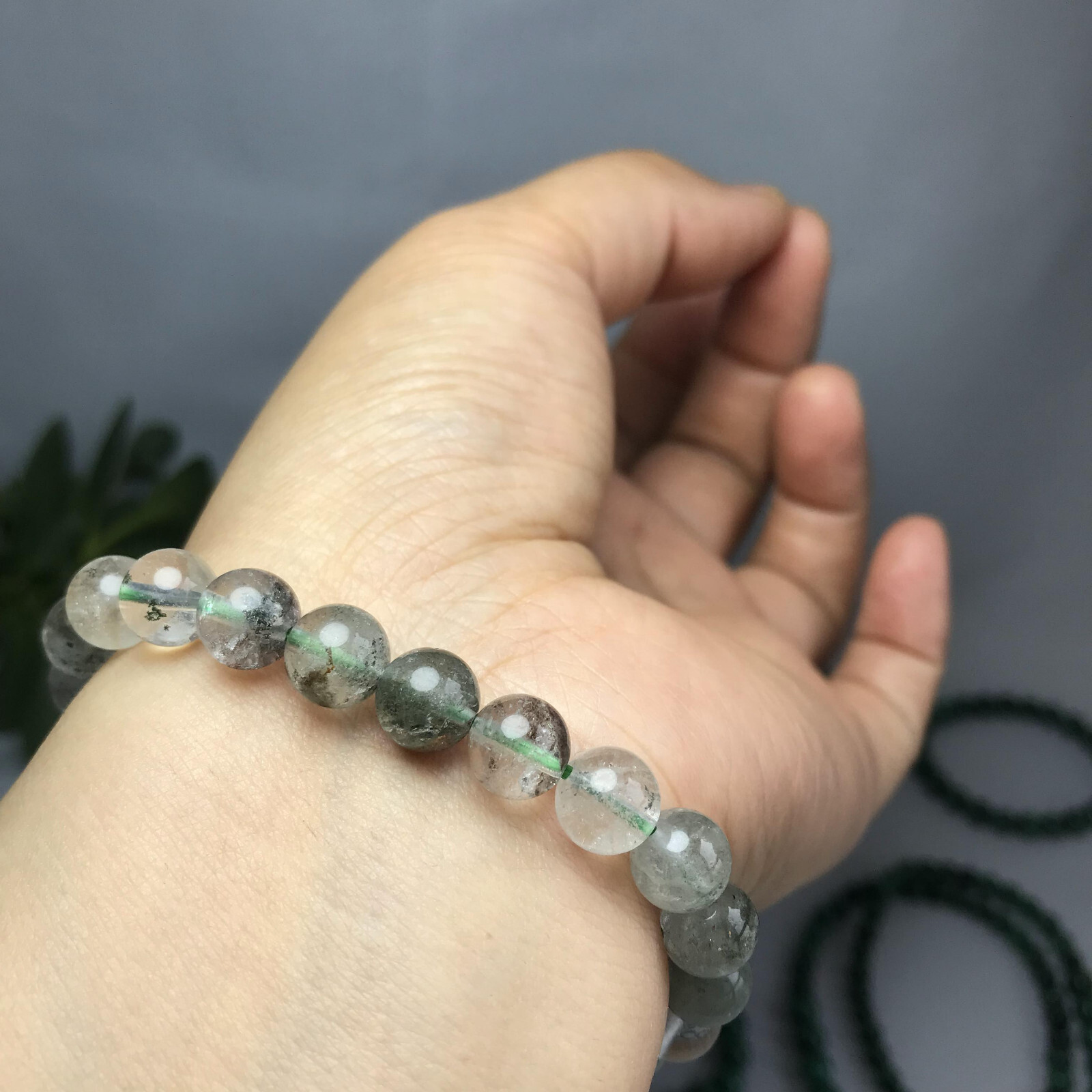 10Pcs Wholesal Natural Polish Green ghost stone bracelets Crystal ball 8mm