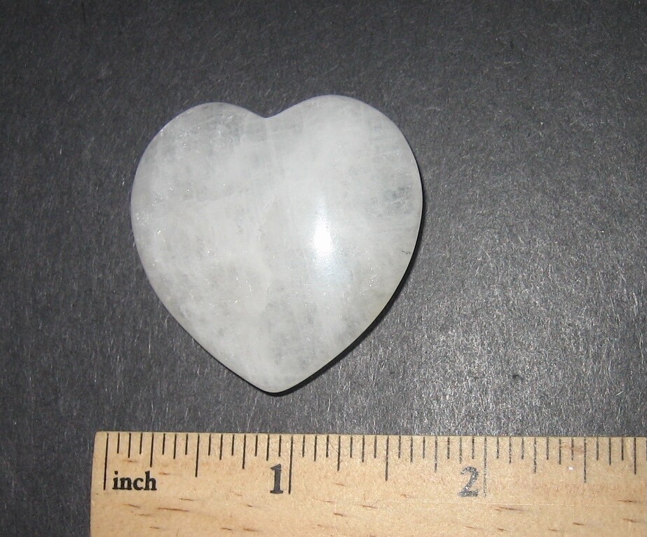 40mm HIGH QUALITY POLISHED NATURAL CRYOLITE STONE HEART GREENLAND ~ 29.1grams *1