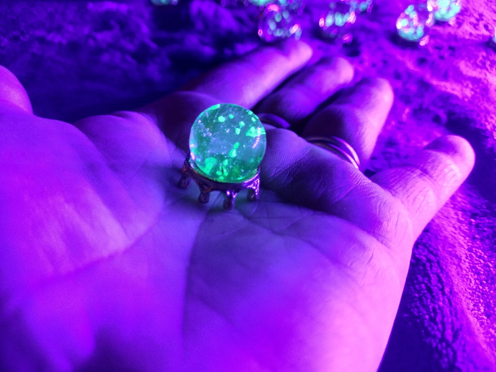 Tiny Crystal Ball-Glow in The Dark Orb-Marble and Stand-Crystal Ball and Gold Cr