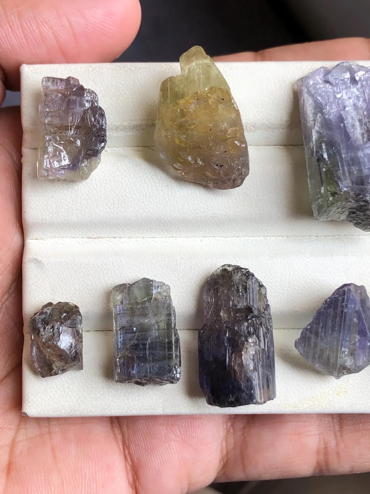 Natural Tanzanite Rough Gemstone, Bi Color Tanzanite Raw, Healing Stone. Tz#23