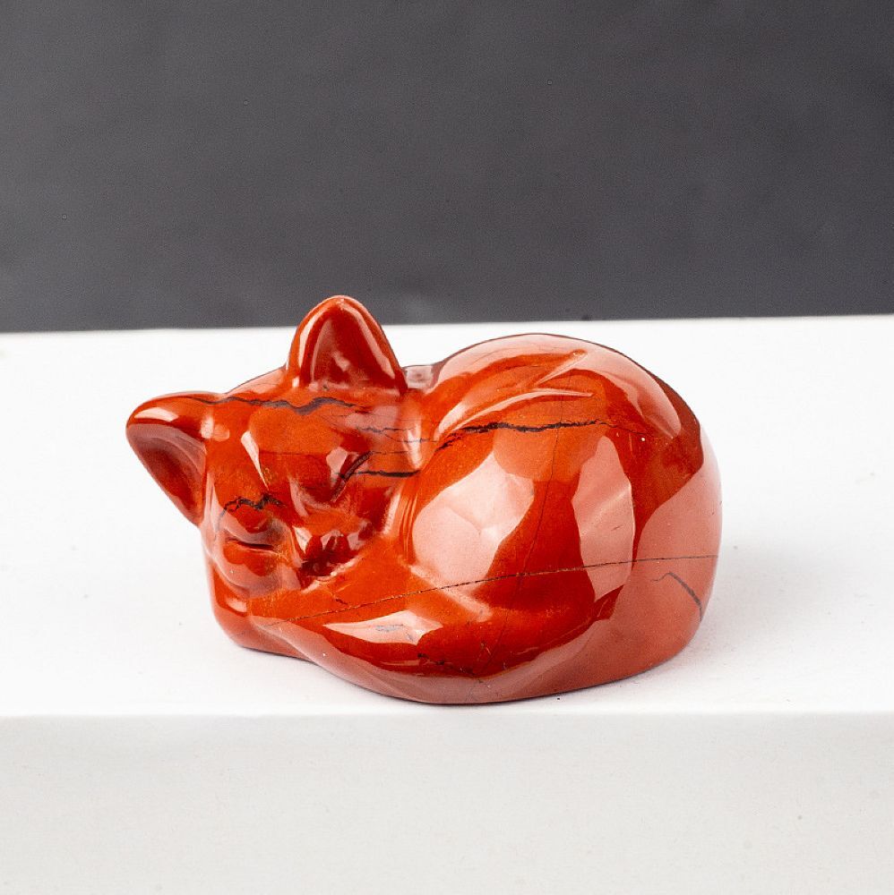 Carved crystal gemstone crystal sleeping cat figurine animal carving decor 1.5”