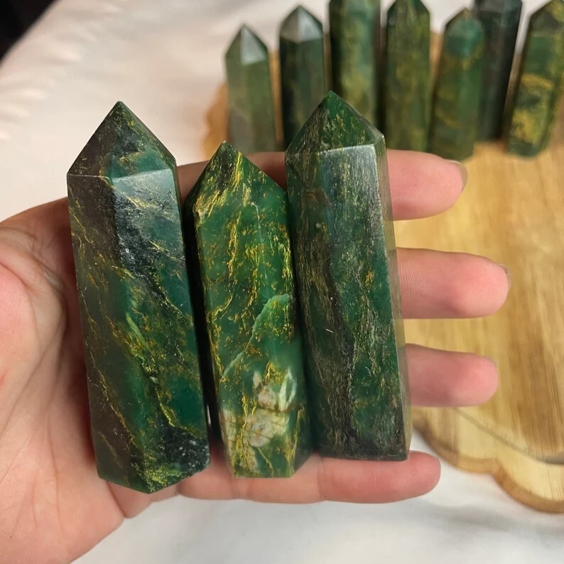 Emerald Crystal Tower Point Healing Crystal Obelisk Green Gemstone Tower Wand