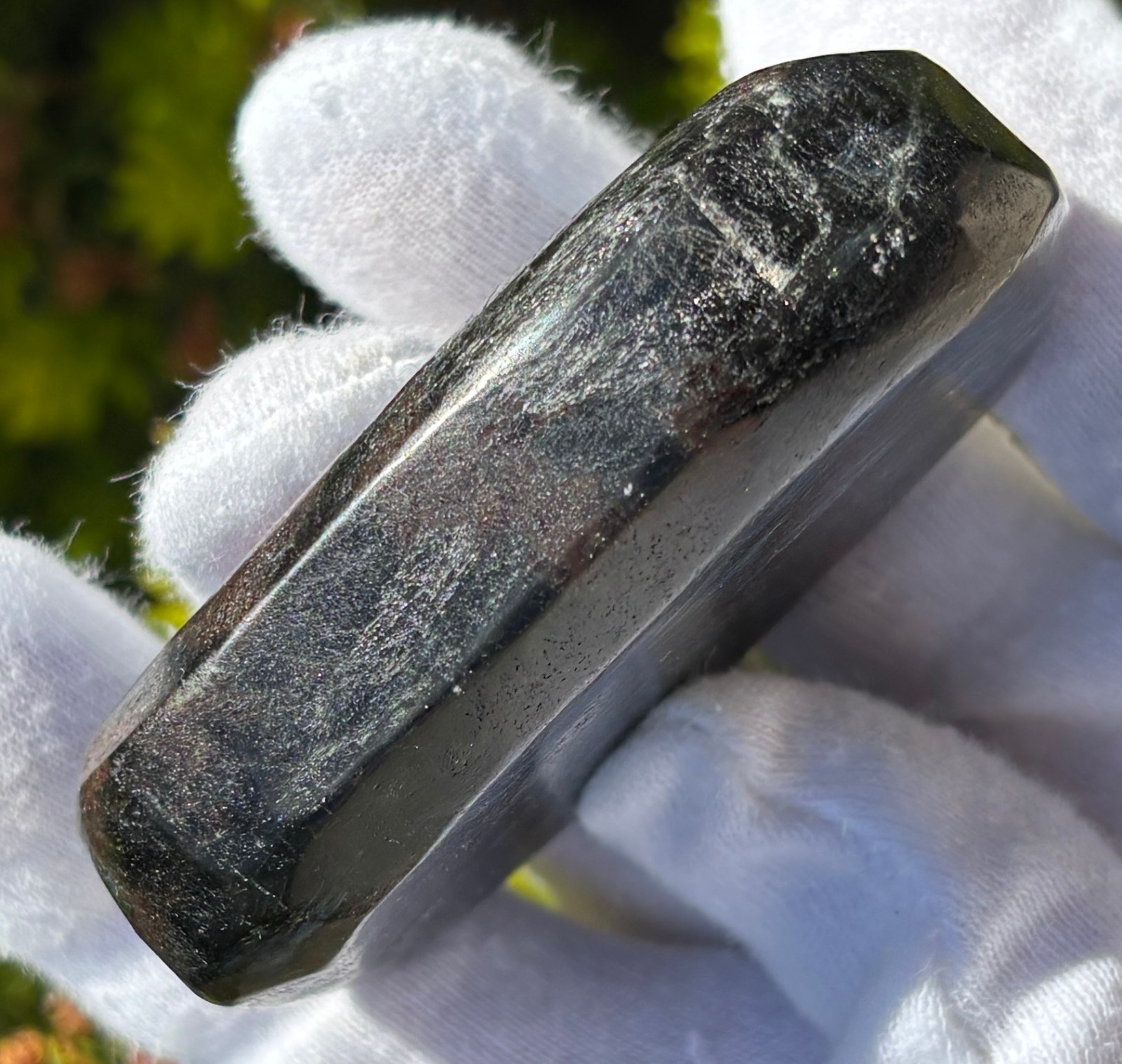 LOT PHOSPHOSIDERITE & ARFVEDSONITE Antho phyllite PALMSTONES PALM STONE FLASH