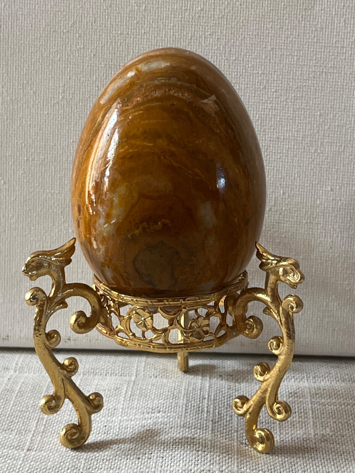 Gold Tripod dragons stand brown and reddish-brown stone Brazilian jasper egg..