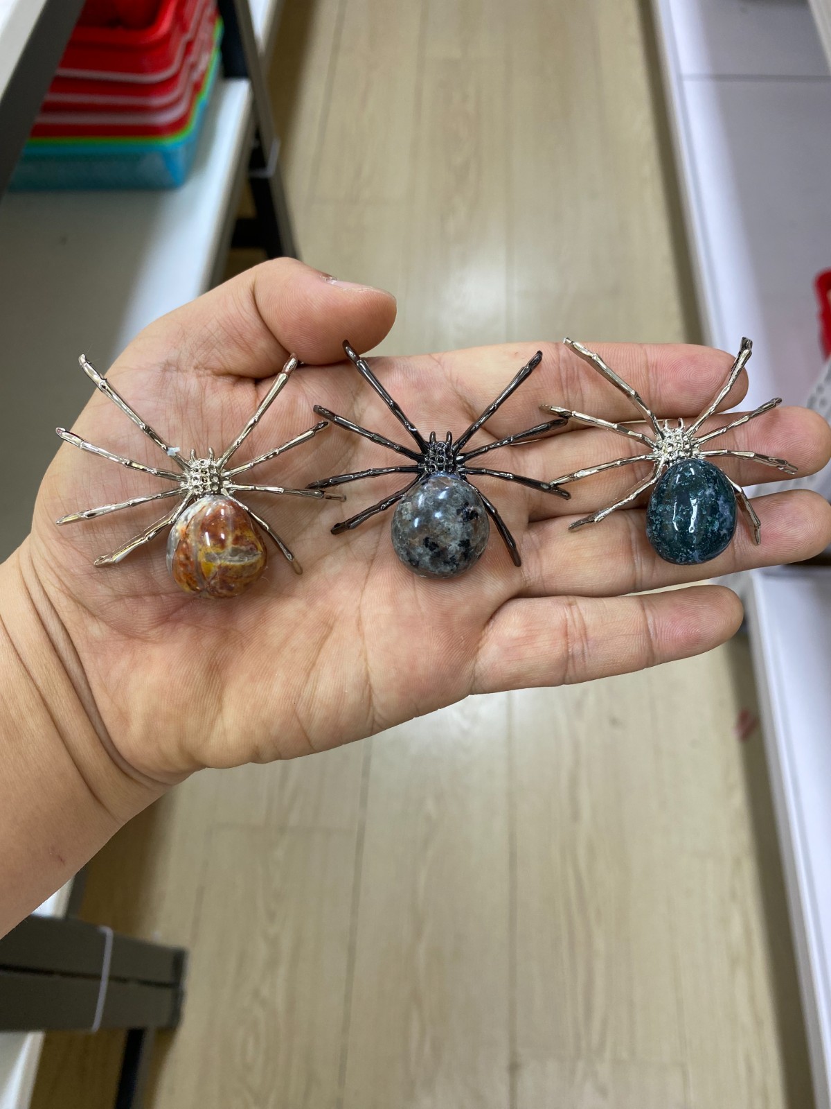 1pc Natural Mixed Quartz hand Carved Spider skull crystal Reiki heal Gift Decor