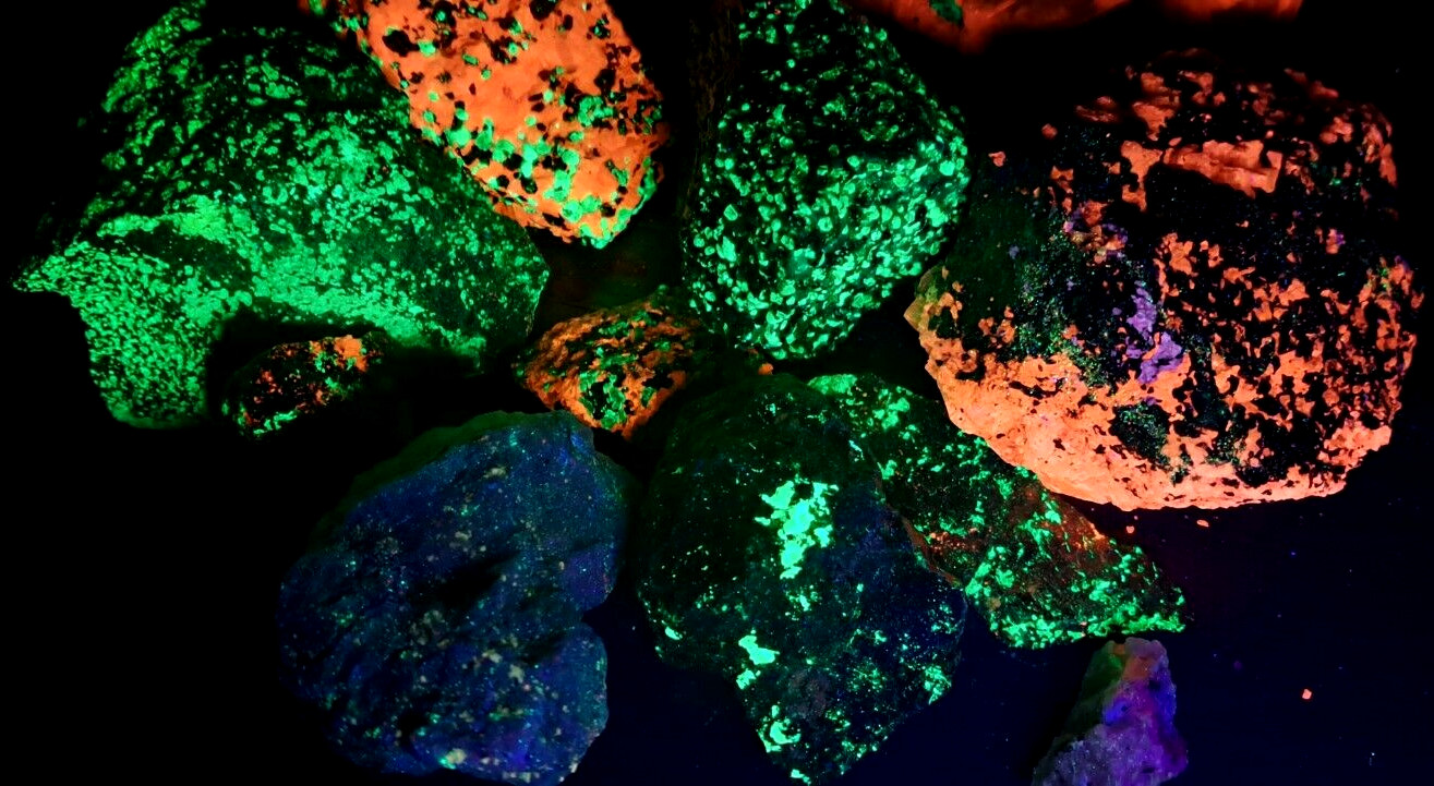 18lbs+ Wholesale Lot Franklin NJ Fluorescent Rocks UV Minerals Willemite Calcite