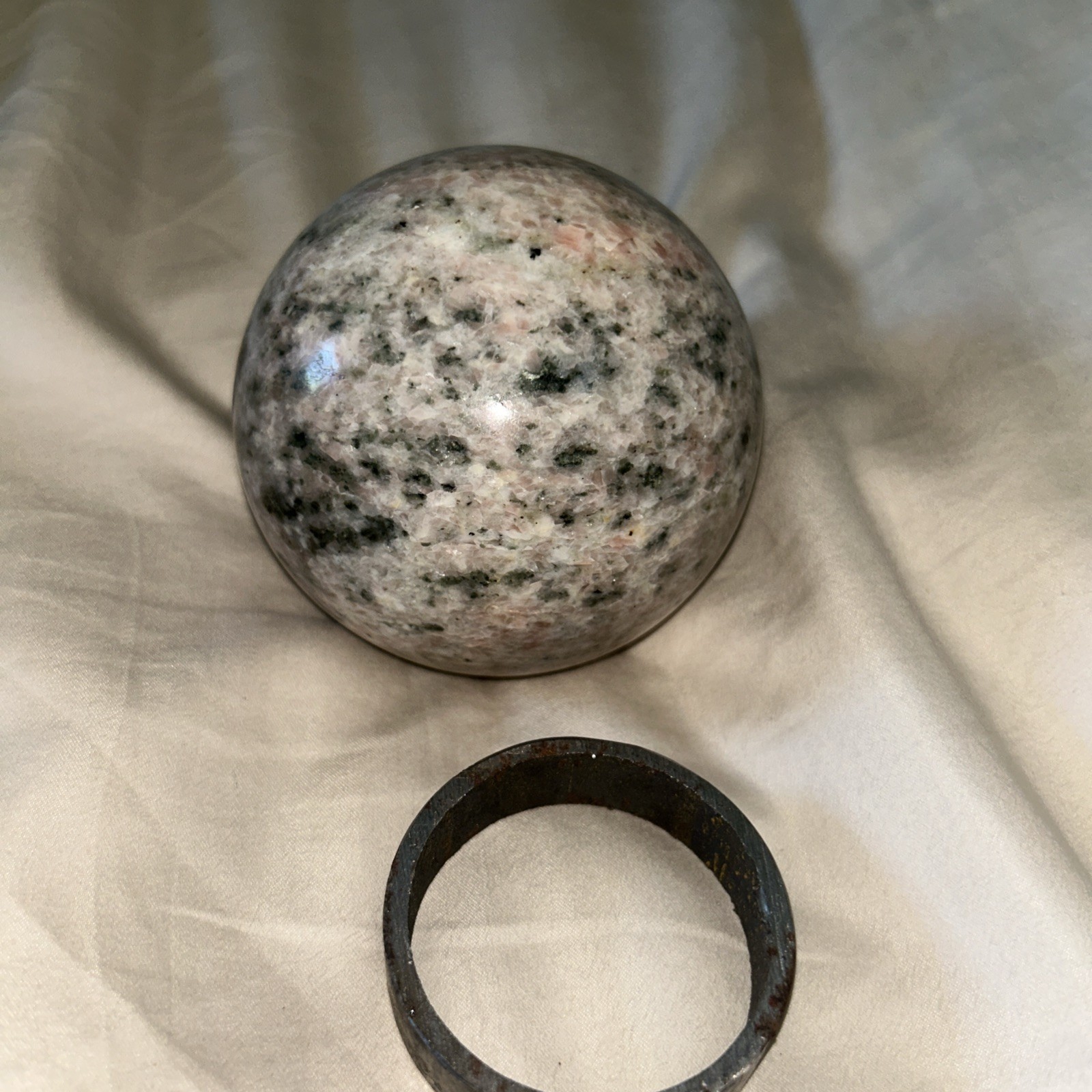 GRANITE MARBLE Quartz CRYSTAL SPHERE BALL 4 POUND POLISHED HUGE HEALING
