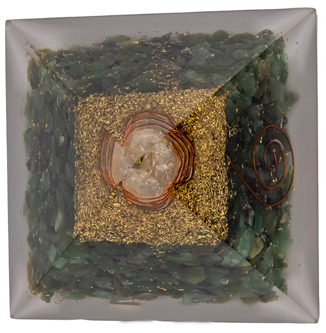 Green Aventurine Orgonite Pyramid – Vibe Products