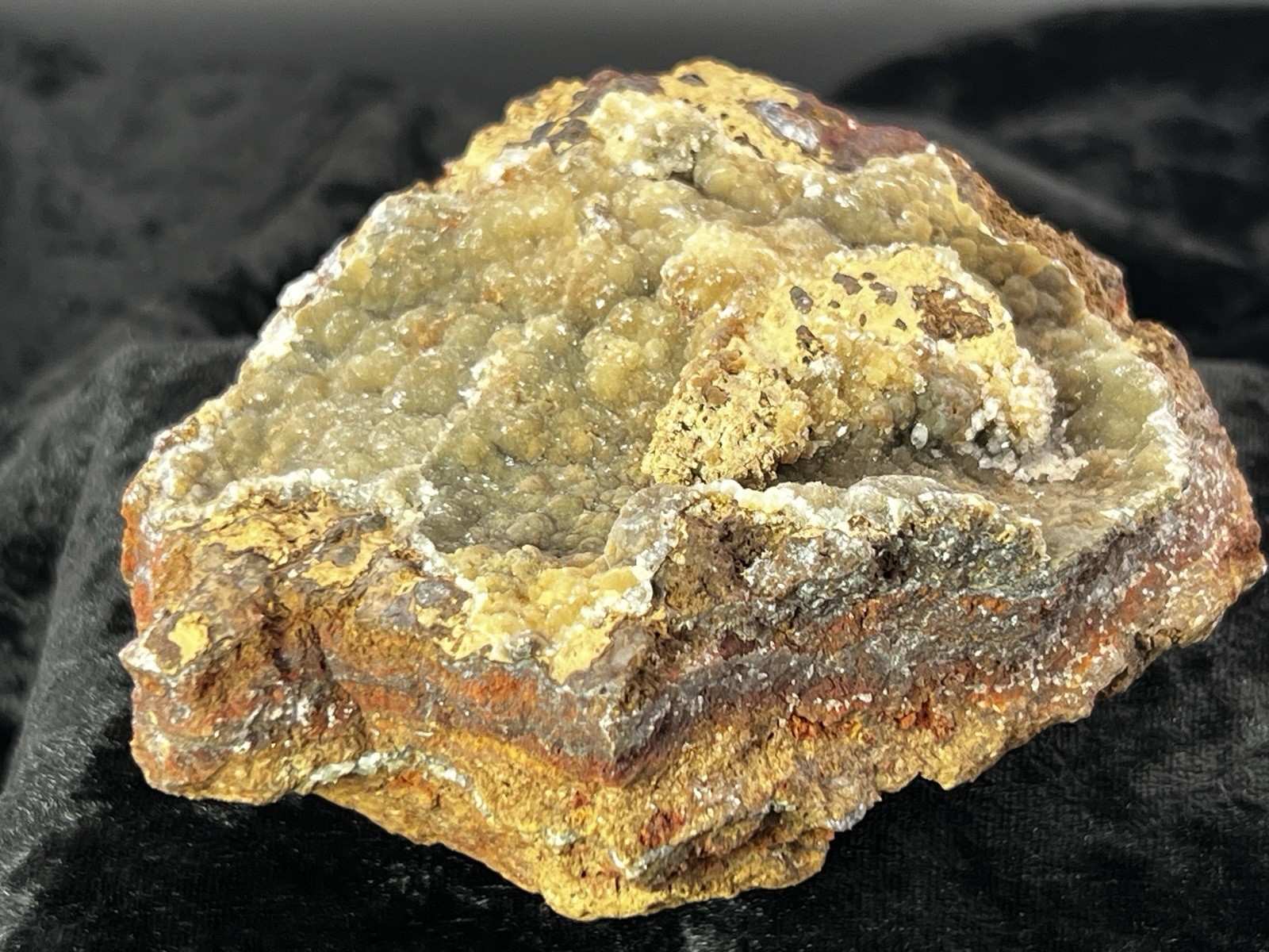 Smithsonite on Sphalerite from Ojuela Mine, Mapimi, Durango, Mex 1 Lb. 10.4 oz.