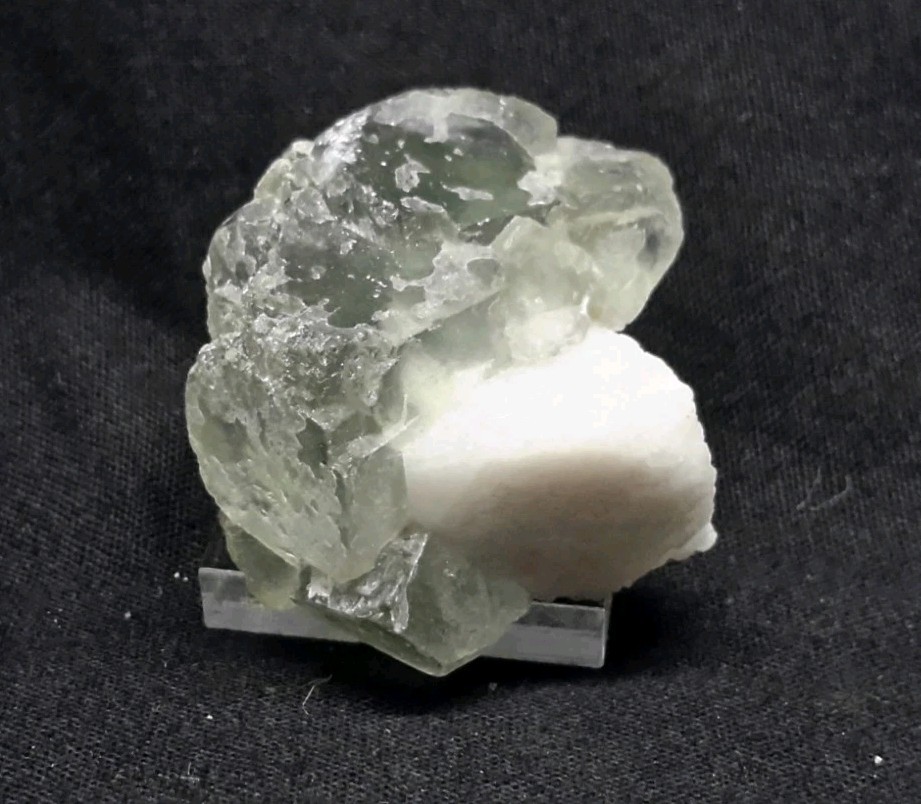 36mm FLUORITE with QUARTZ from the Hunan Province, China FLUORESCENT