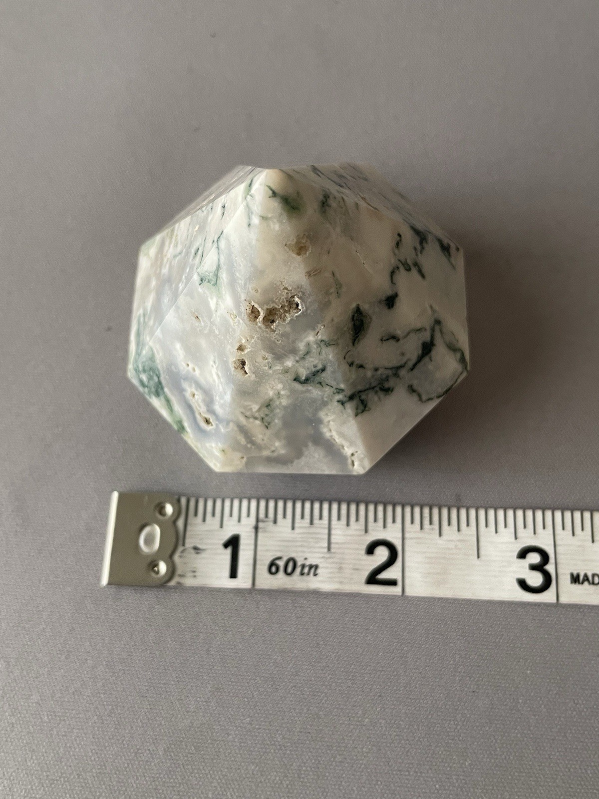 Moss Agate Crystal/Gemstone Diamond Carving W/Stand 183G 2 1/2″ x 2 1/4″ Druzy