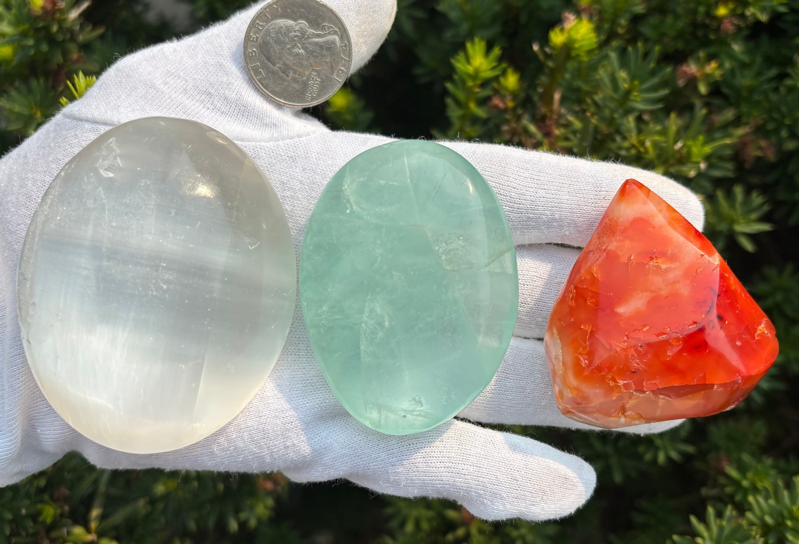 303g LOT GREEN FLUORITE/SELENITE SATIN SPAR/RED AGATE FREEFORM FREE FORM TOWER