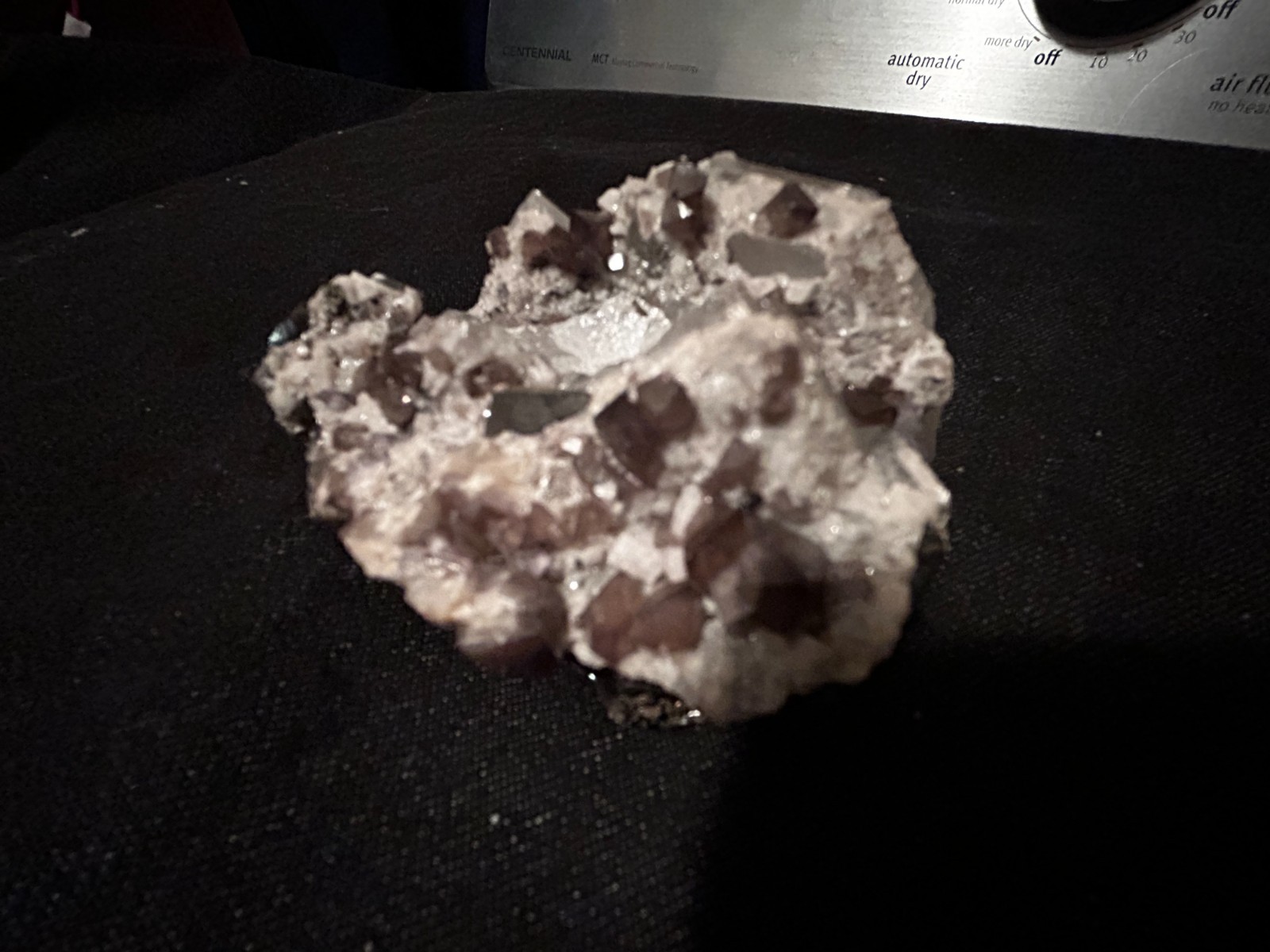 KB: SW FL BRIGHT BLUE/WHITE XLS OF SCHEELITE ON MATRIX, HUNAN PROVINCE, CHINA