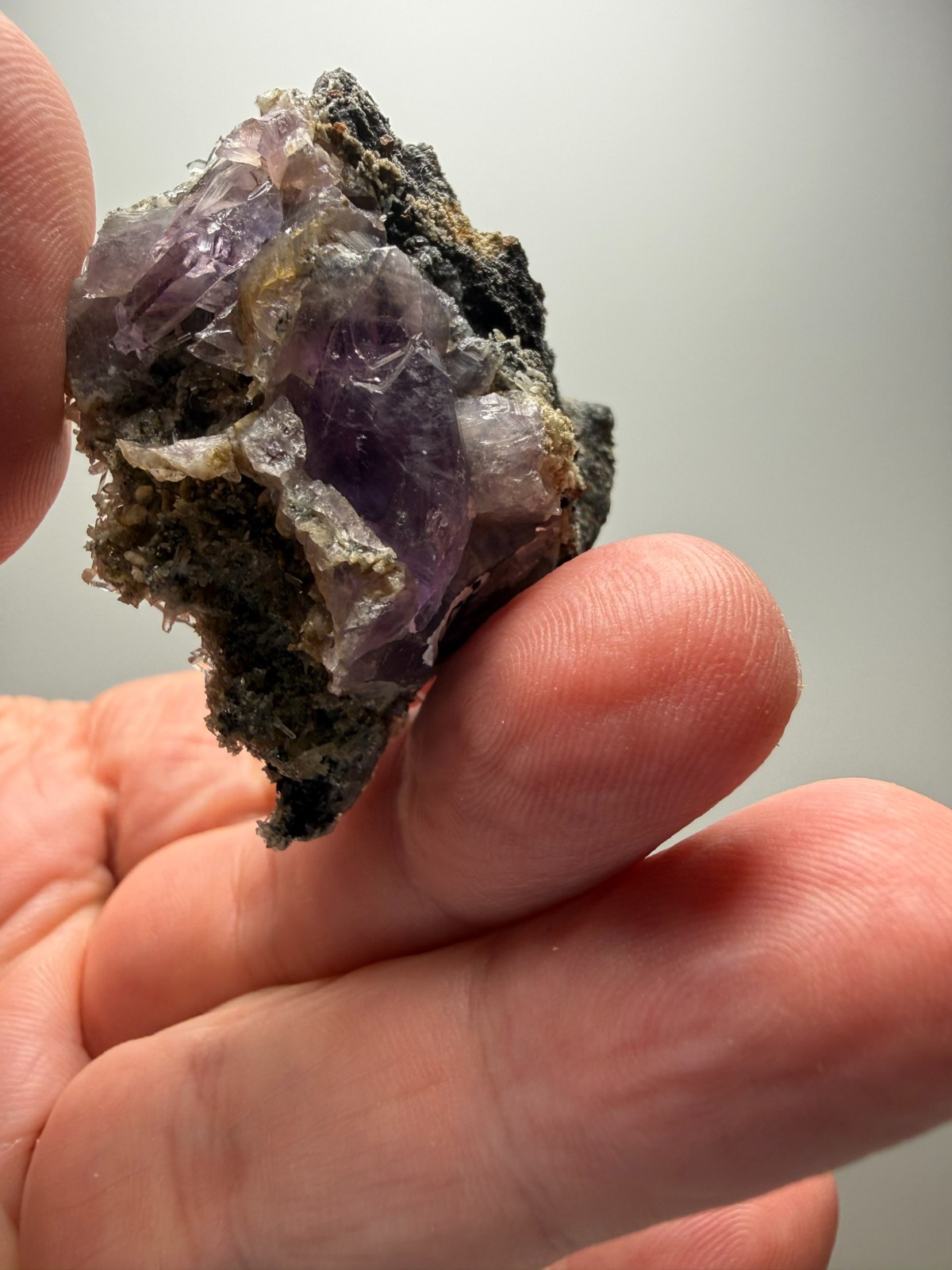 Beautiful 3cm Amethyst crystal w/phantom on Matrix- Guerrero, Mexico