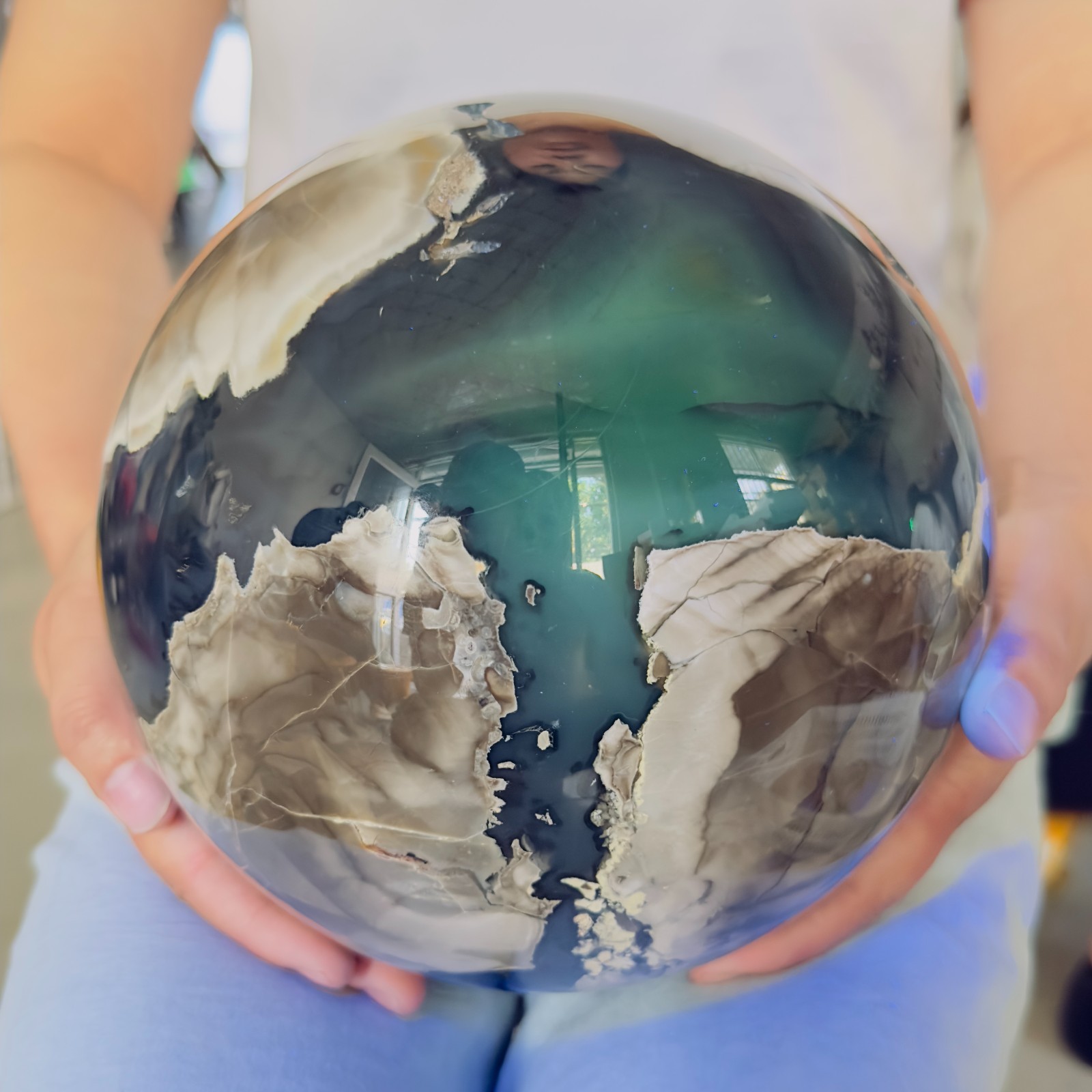 21.23LB Natural volcanic agate crystal cave ball polishing and healing 9.65kg