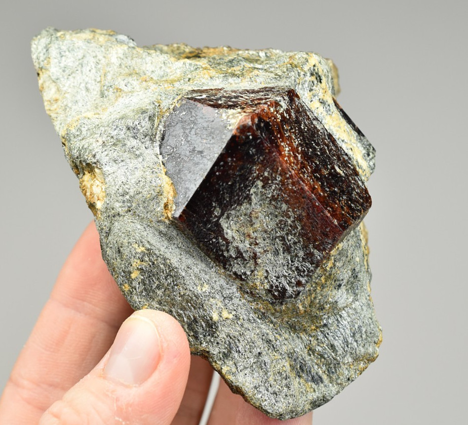 Almandine Garnet on Schist – Granatwand, Tyrol, Austria