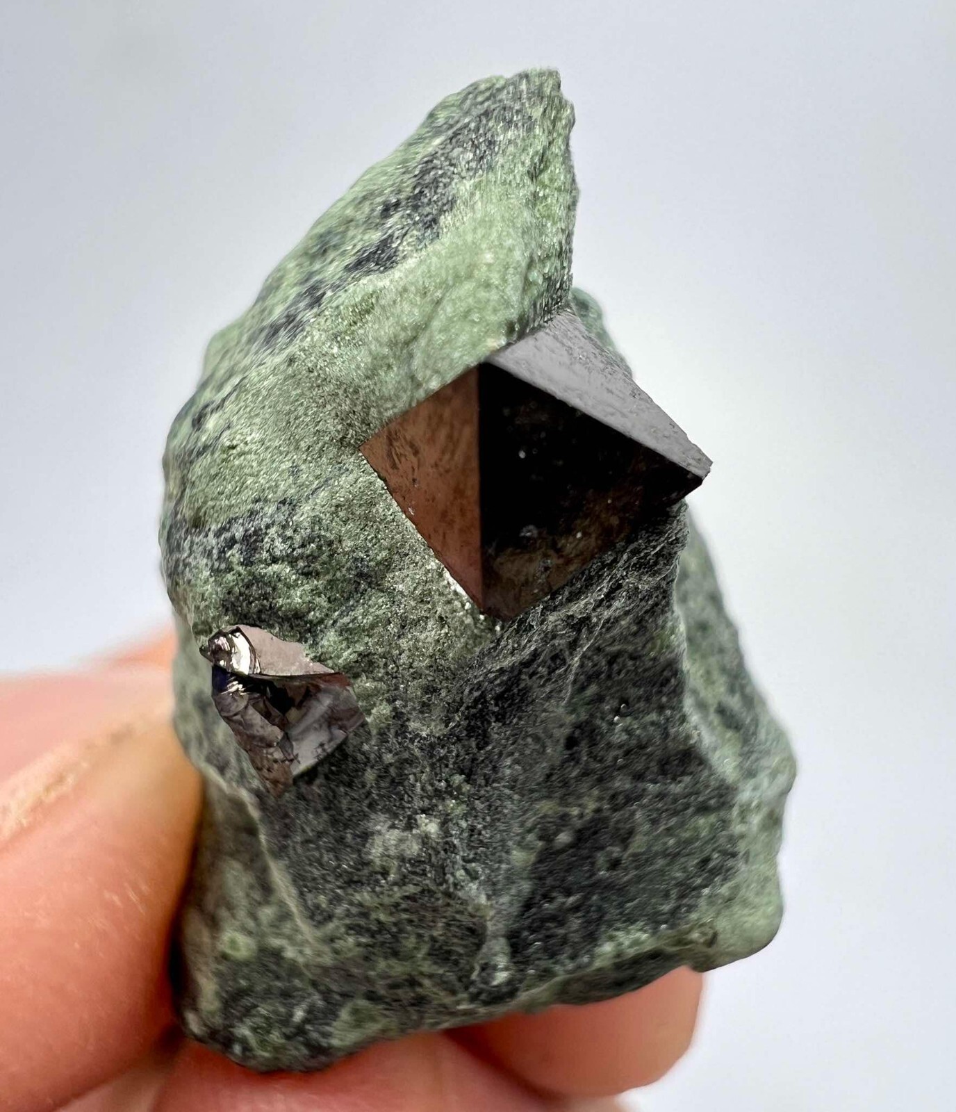 36 Carat Rare Natural Magnetite Crystal Cluster from Baluchistan, Pakistan AS38