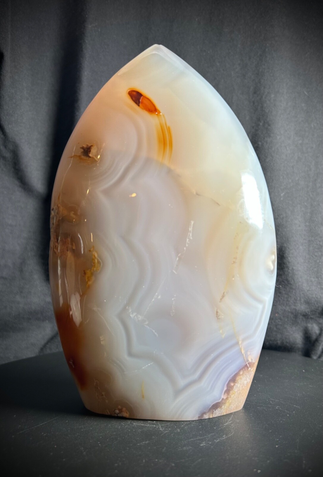 8″ Grey Agate Standing Freeform 4lb 1.6oz (1.859kg)