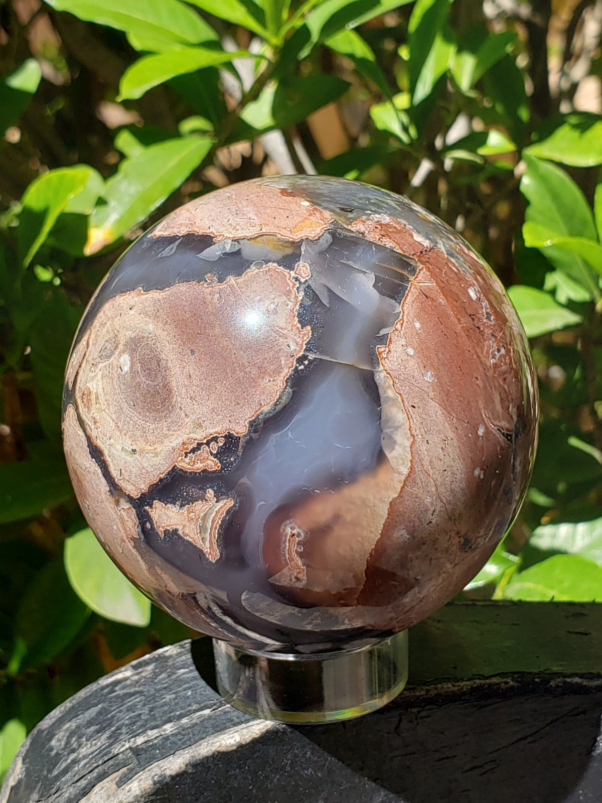 2.85″ Football Agate Volcanic Sphere Ball Orb Stunning Green UV, 526g or 1.2 lbs