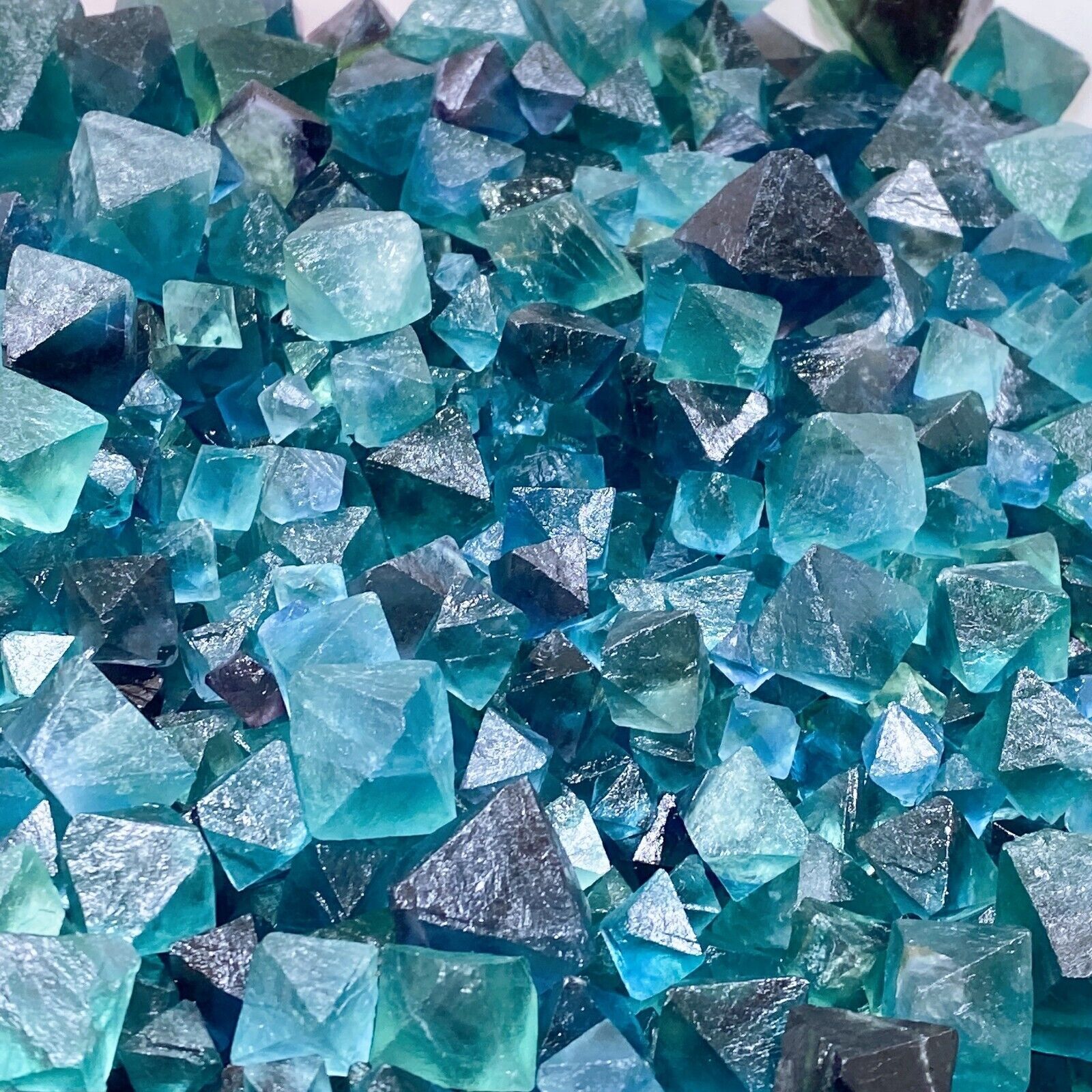 US 100g Natural Blue Fluorite Octahedron Crystal Mineral Crystal Reiki Healing