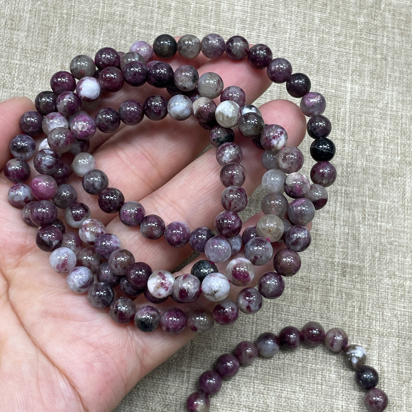 A Wholesale 1 Pcs plum blossom tourmaline stone ball beads 6mm Stretch Bracelet