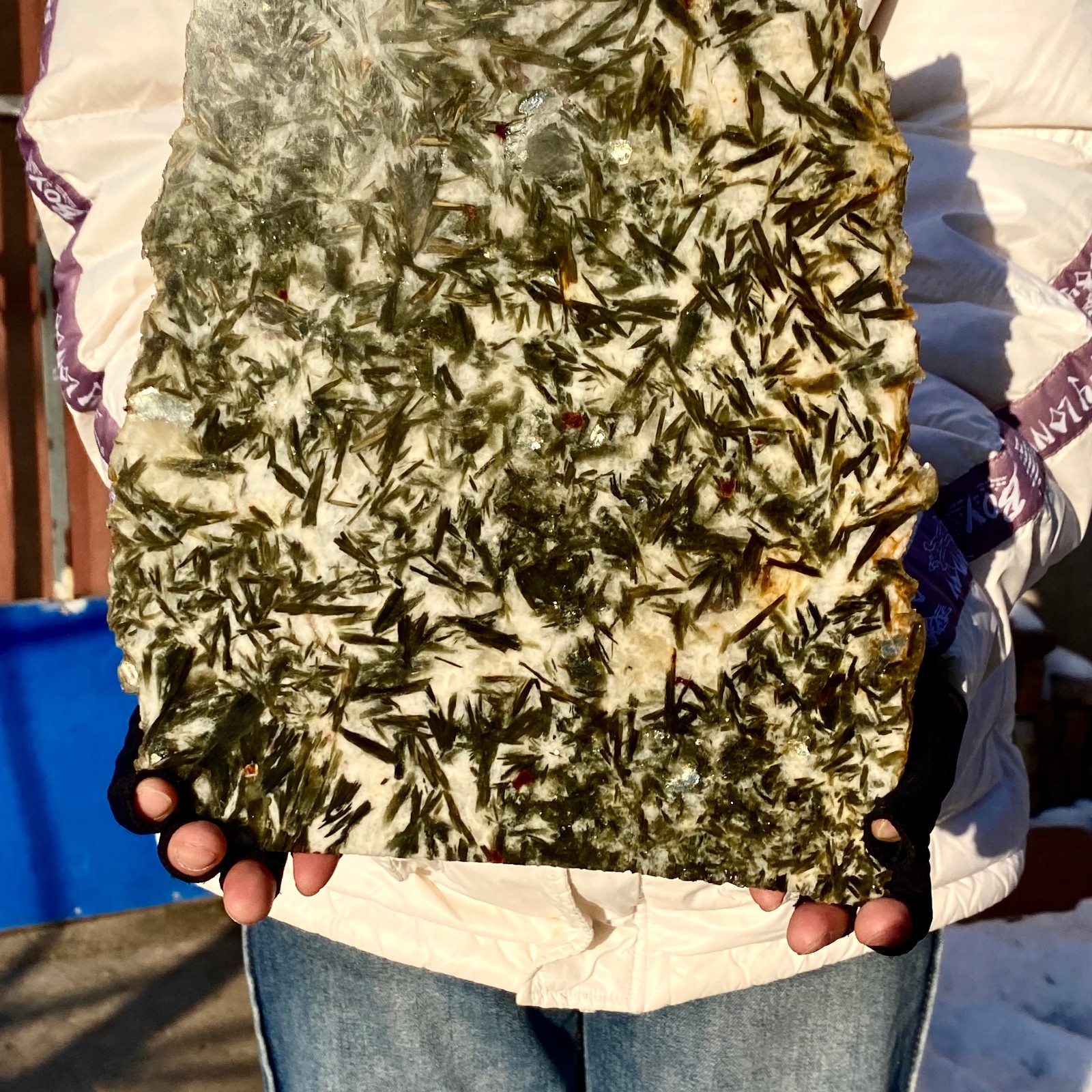 2.2LB Natural Green Lepidolite SlabGreen Mica Symbiotic garnet Crystal SliceSla