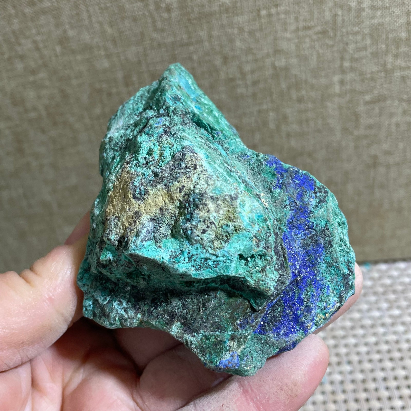 Restoration of Blue Copper Ore Quartz Crystal Mineral Samples 183g