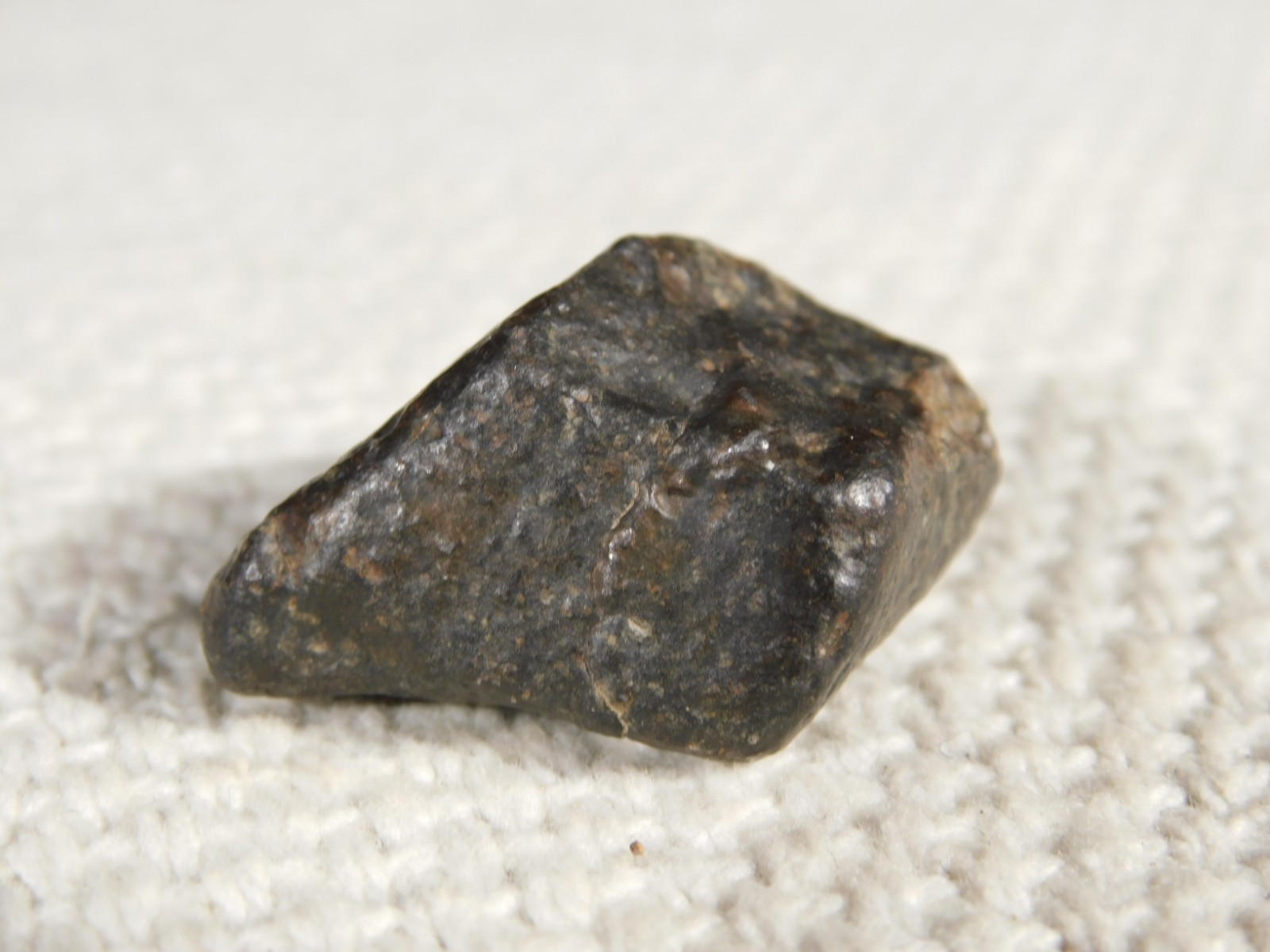 Small Stony METEORITE With Dark Fusion Crust 100% Natural Fell in Libya 13.0gr