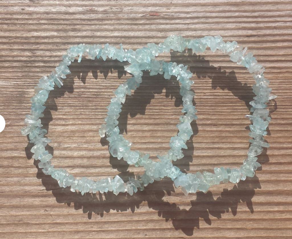 NATURAL AQUAMARINE STONE GEMSTONE STRETCHY CHIP BRACELET