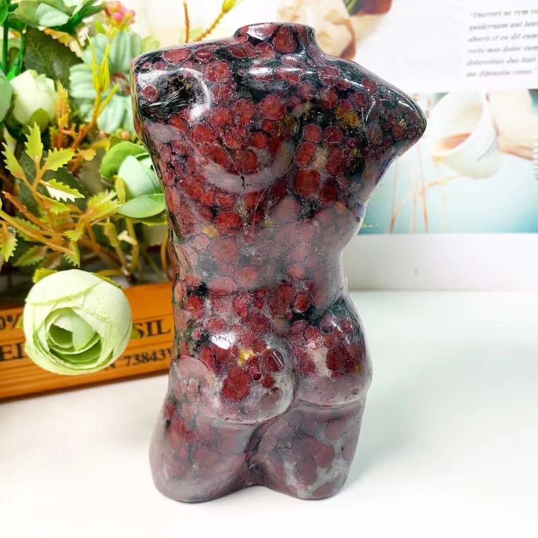 1pc Natural crystal man body garnet model carving Healing Home decoration