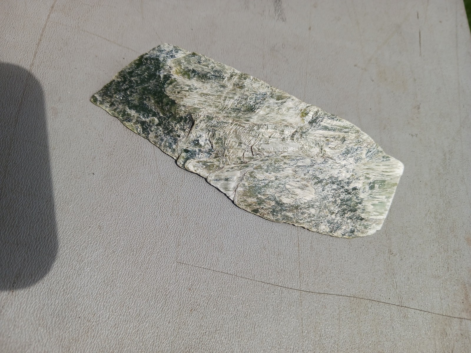 polished Green Nephrite Jade Stone Slab Wedge Shape #153g 5.25″ X 1.75″ X 1″