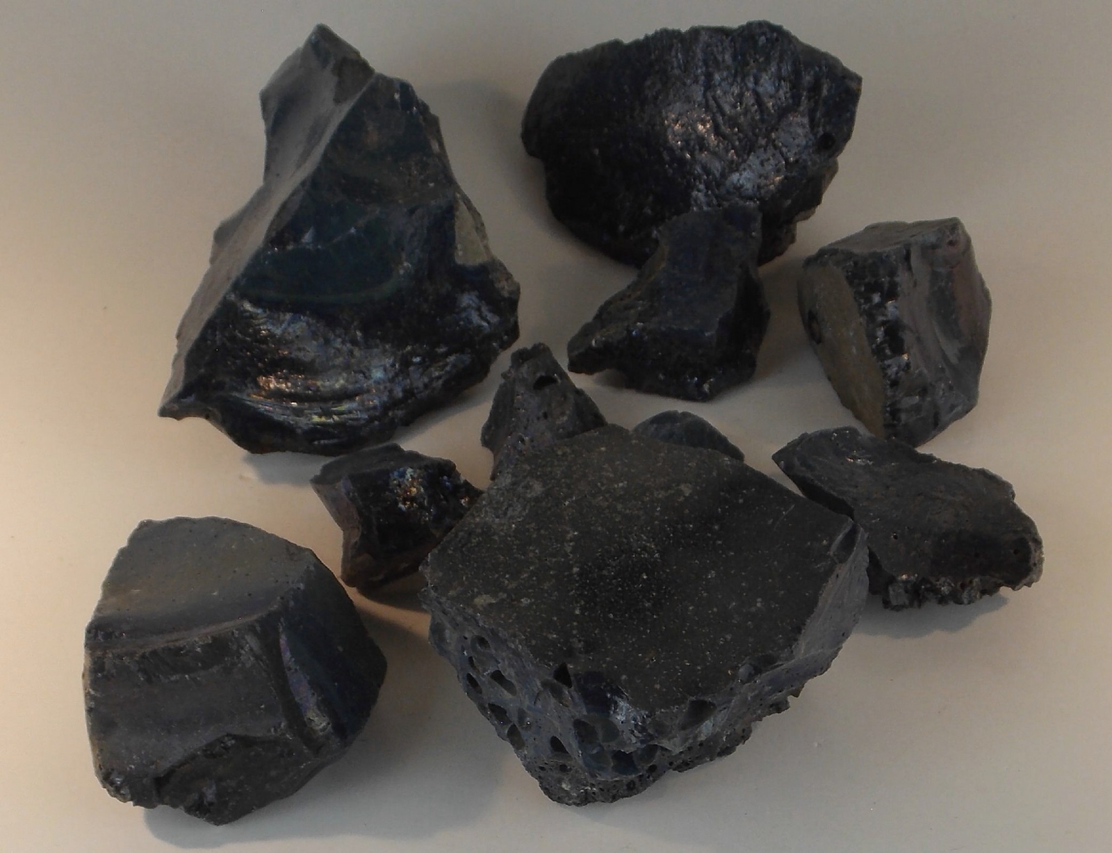 GRAY and BLUE SLAG GLASS – Lot of 10 pieces – 642 grams / 9.6 cm – GERMANY 27481