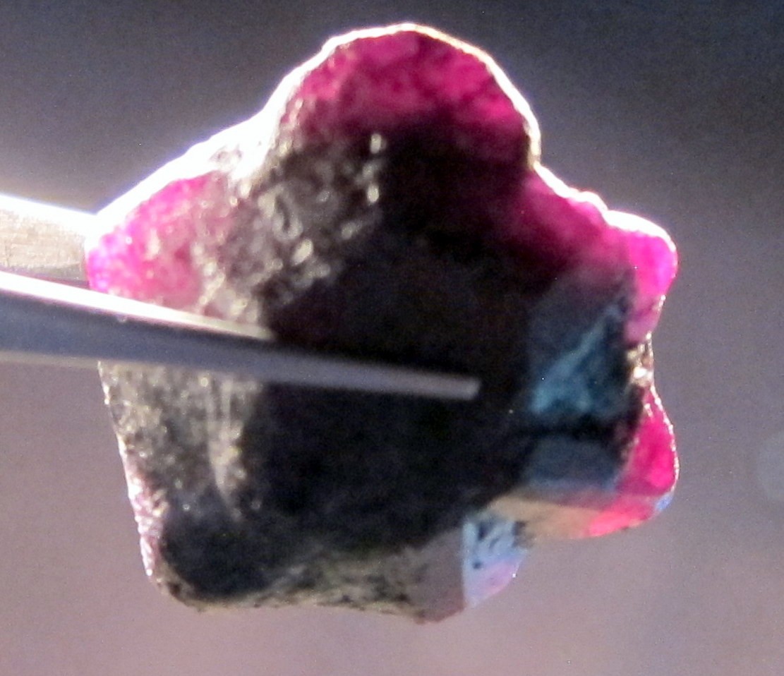 28 CT ALEXANDRITE NATURAL ROUGH COLECTOR’S CRYSTAL MINERAL GEM (G20)