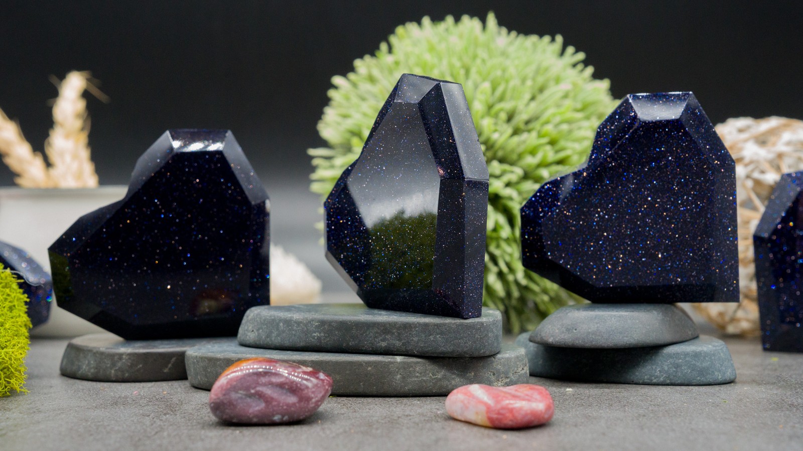 Blue Sandstone Geometric Heart Carving Spiritual Healing Meditation Pocket Stone