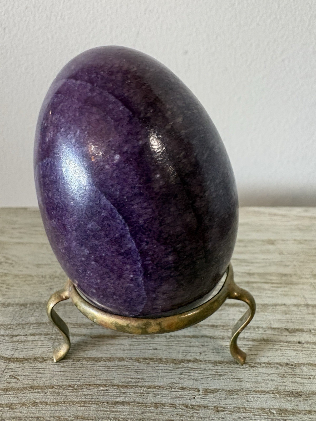 Vtg Deep Purple LEPIDOLITE Lavender Mica Polished Stone Egg Brass Stand