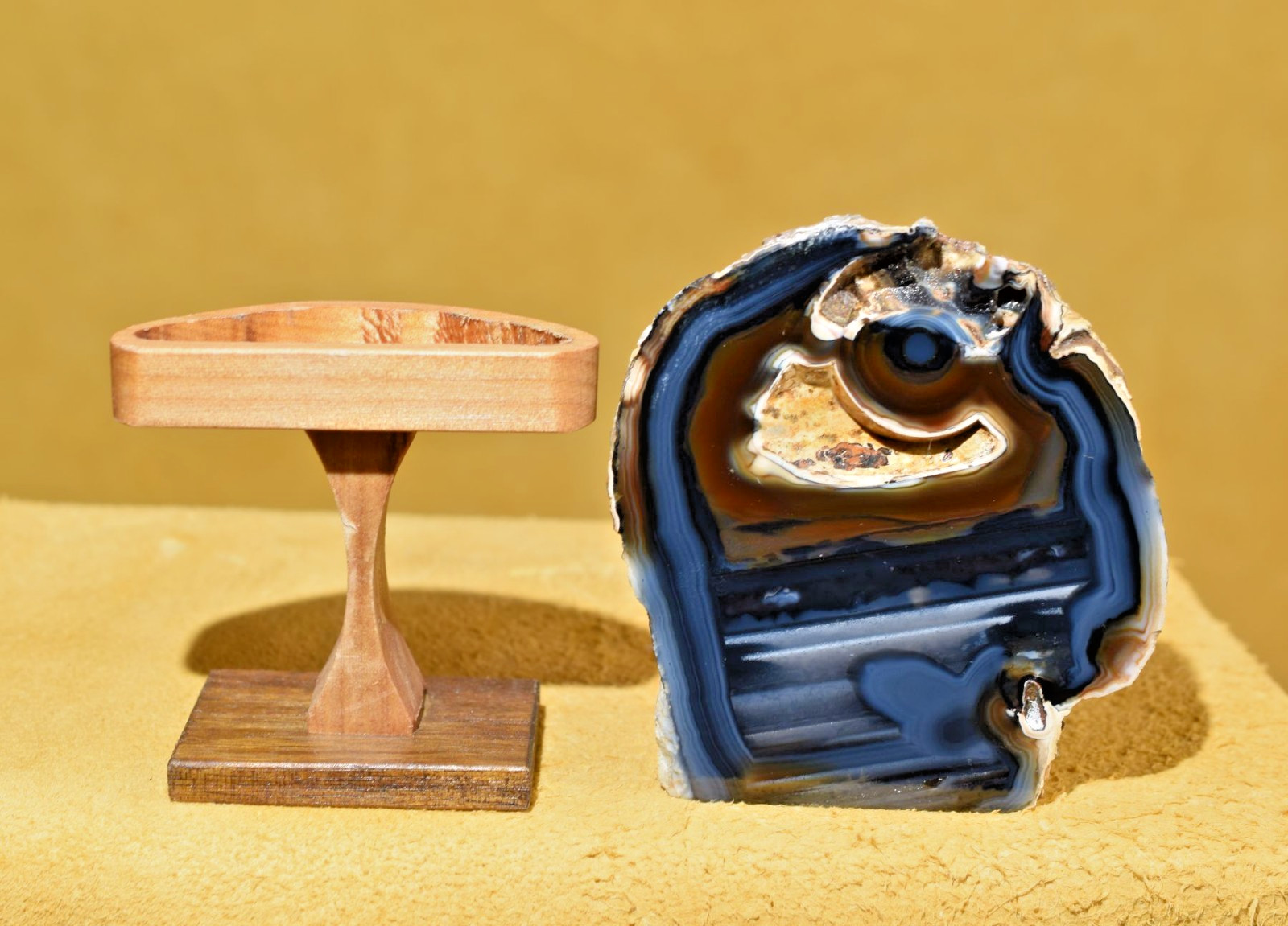 Stunning Polished Brazilian Agate End W/ Handmade Elegant Wood Display Stand