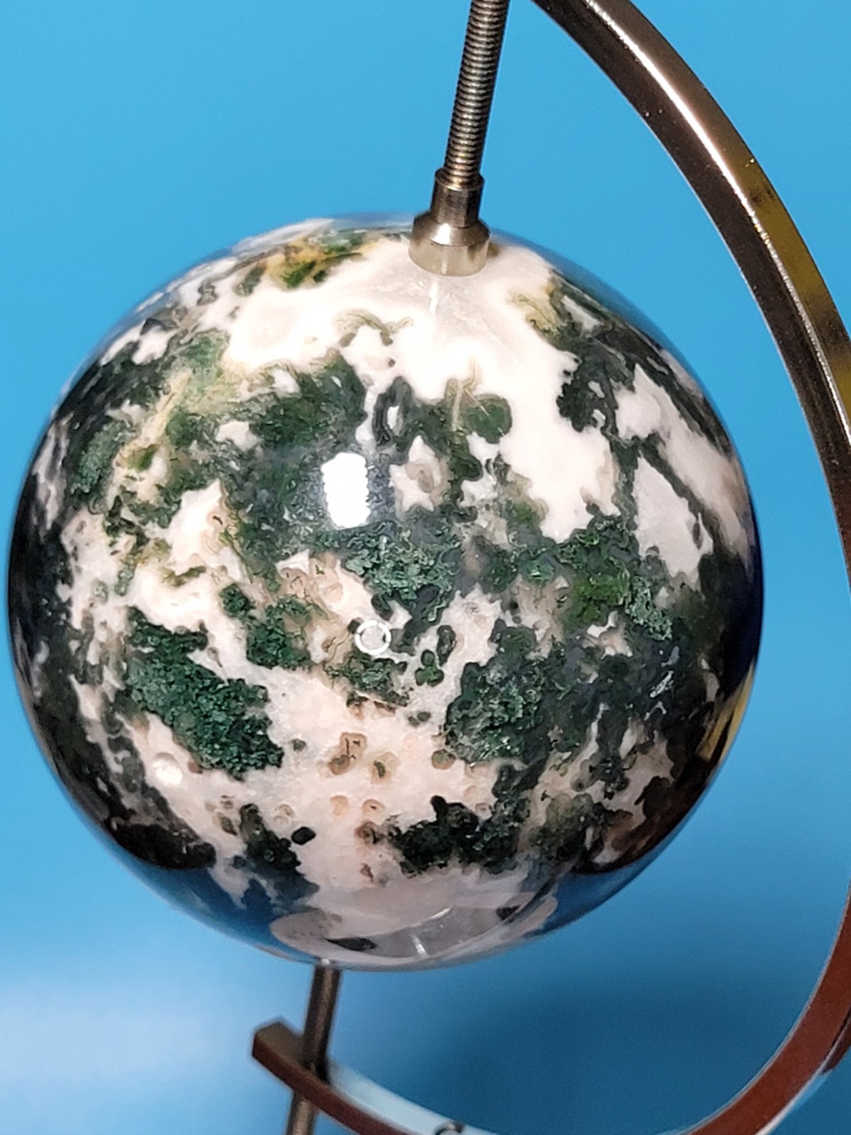 1.6 Lb Natural Aquatic Plants Agate Crystal Sphere with Aluminum Display Stand