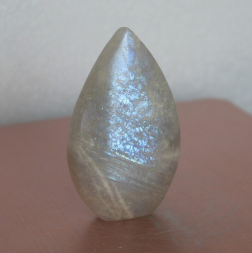 MOONSTONE TEARDROP FREEFORM 2.66 INCHES TALL/ 82 GRAMS